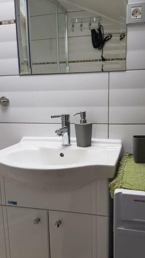 Apartmani Sanja Zaton  Buitenkant foto