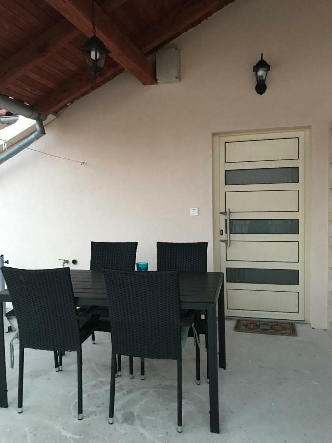 Apartmani Sanja Zaton  Buitenkant foto